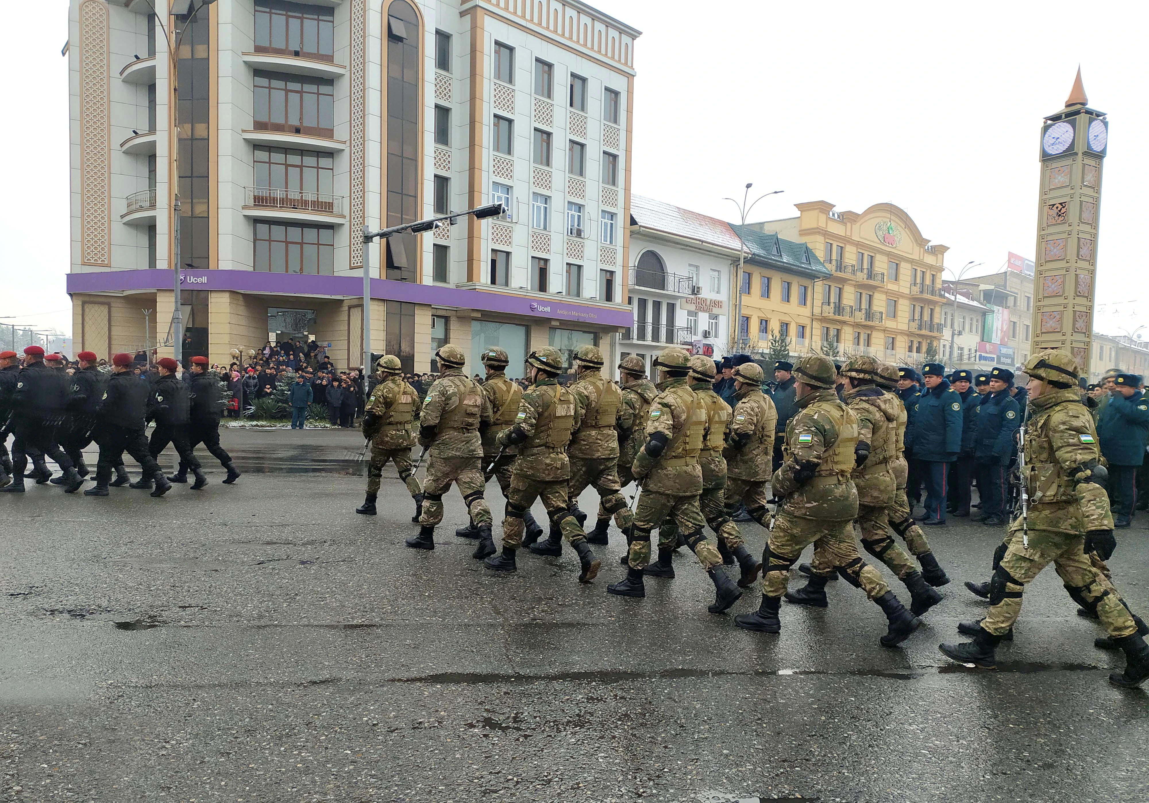 Employees of the joint venture LLC "O'ZERA CLIMATE CONTROL" took an active part in the parade.