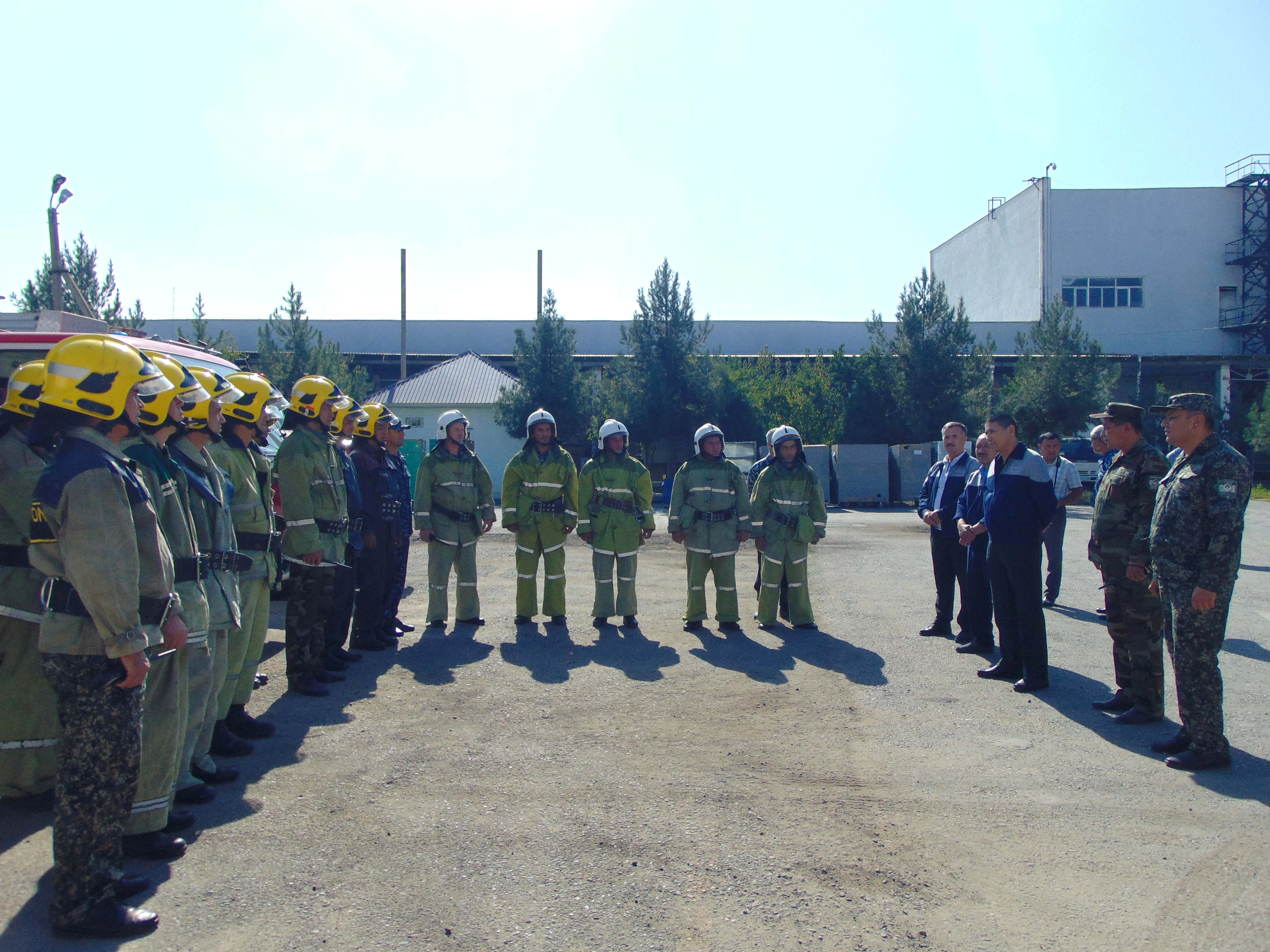 Scheduled fire safety exercises were held at the O'ZERA CLIMATE CONTROL plant. Fire departments and employees of the enterprise took part in it.