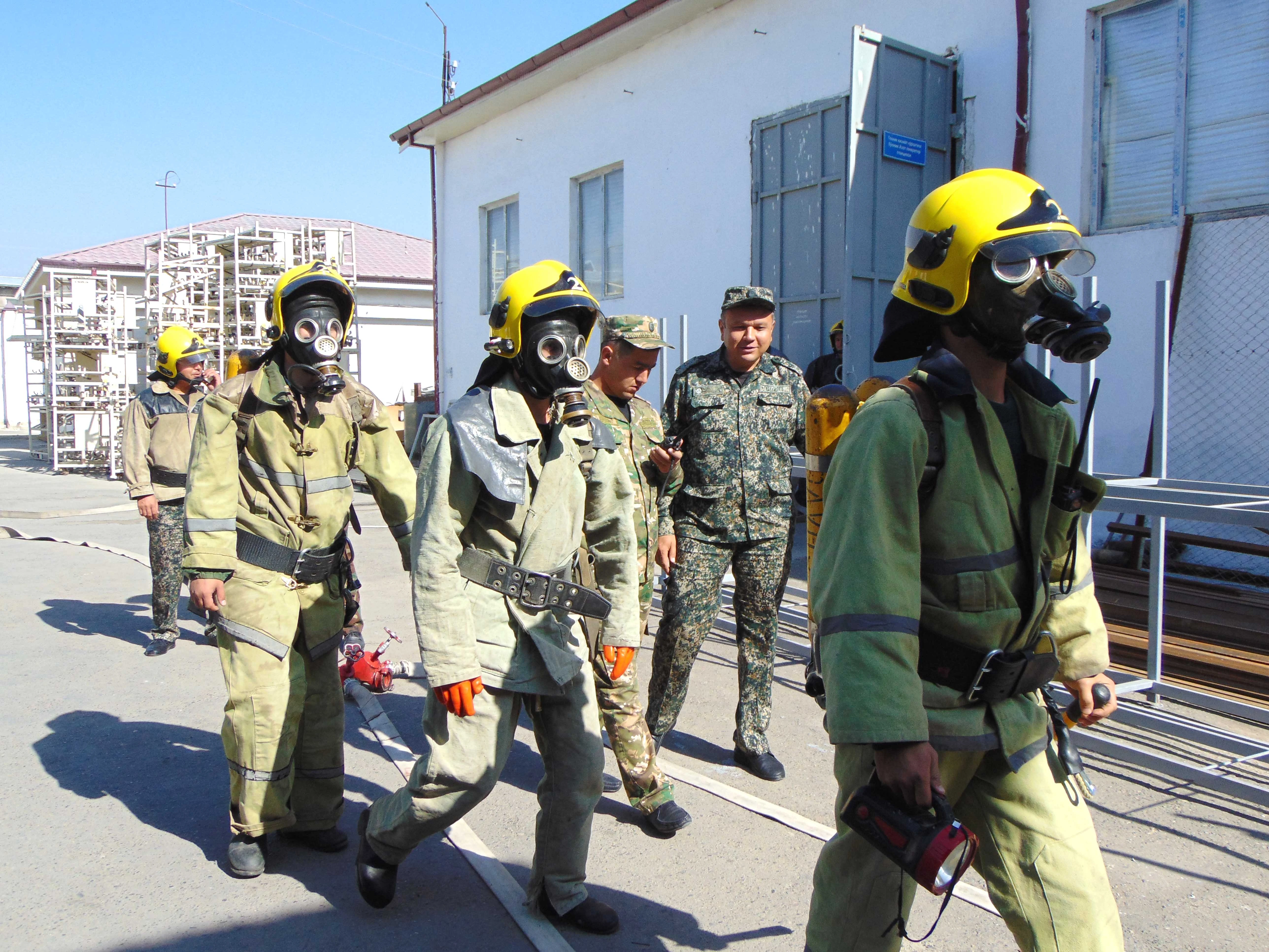 Scheduled fire safety exercises were held at the O'ZERA CLIMATE CONTROL plant. Fire departments and employees of the enterprise took part in it.